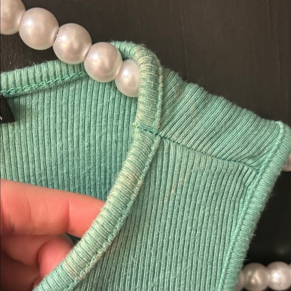 PrettyLittleThing Aqua Sleeveless Crop Top - Picture 3 of 3